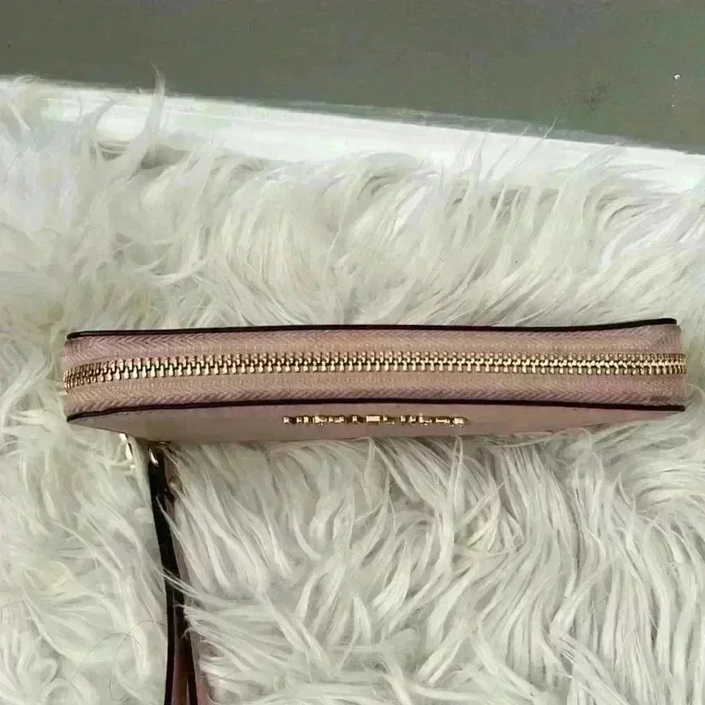 Michael Kors Jet Set Saffiano Leather Wristlet with strap - Picture 5 of 12